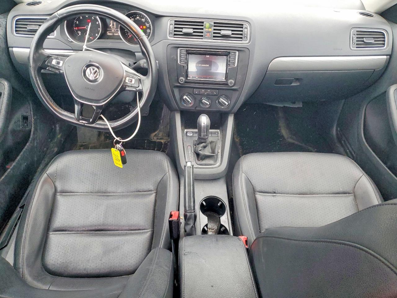 2017 VOLKSWAGEN JETTA SE photo 8