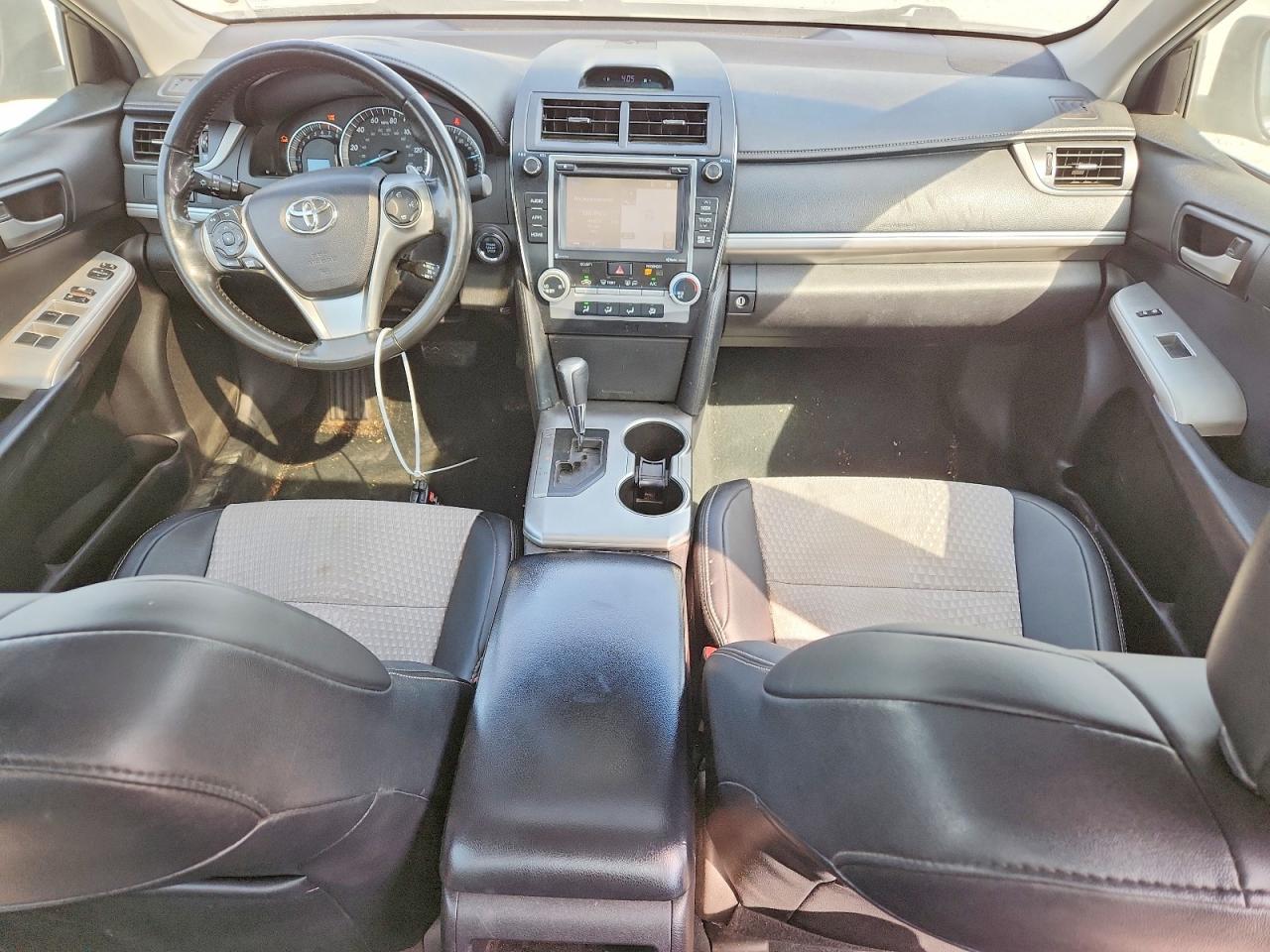 2014 TOYOTA CAMRY SE V6 photo 8