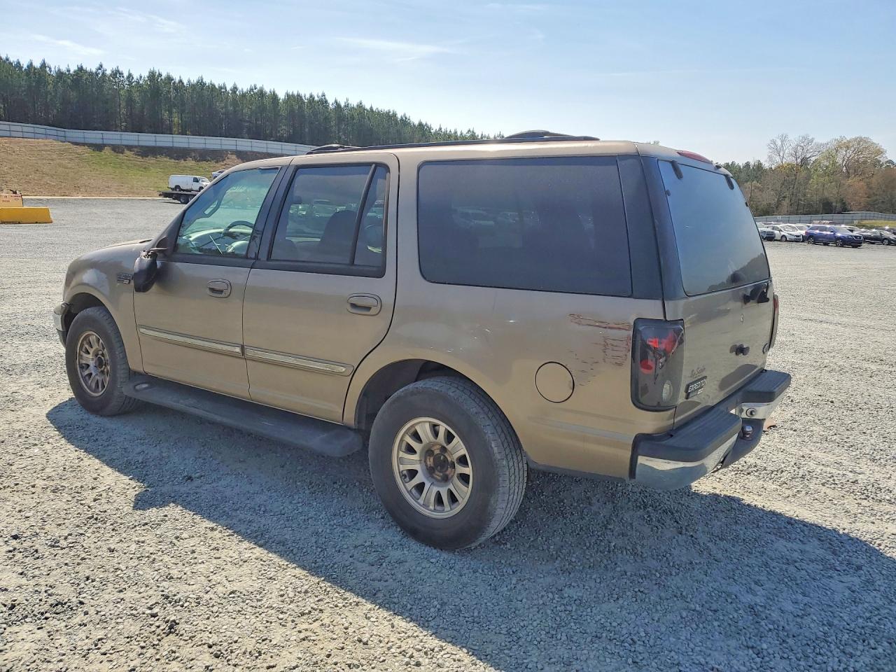 2002 FORD EXPEDITION XLT photo 3