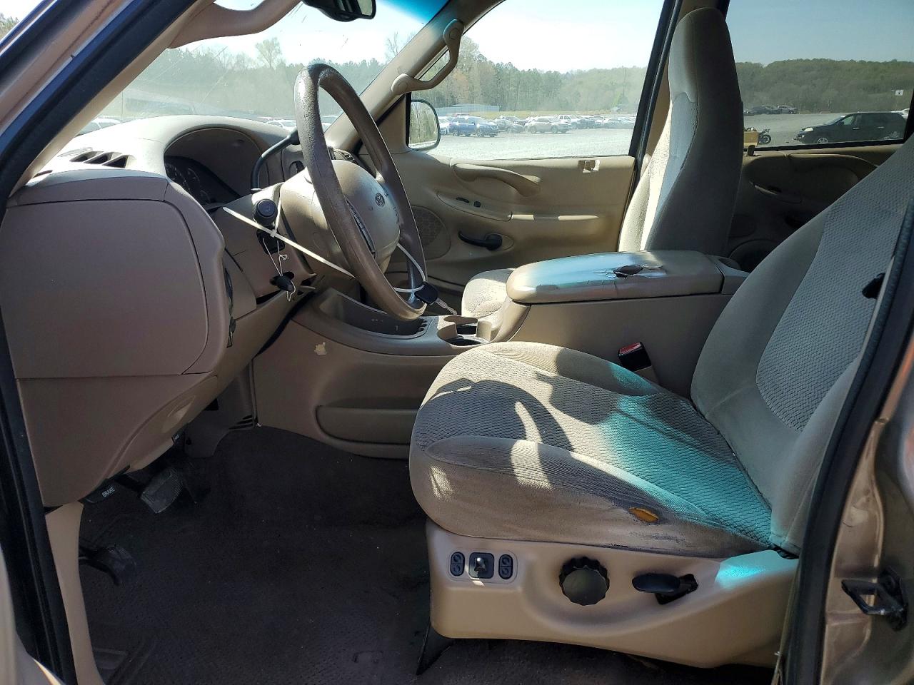2002 FORD EXPEDITION XLT photo 13