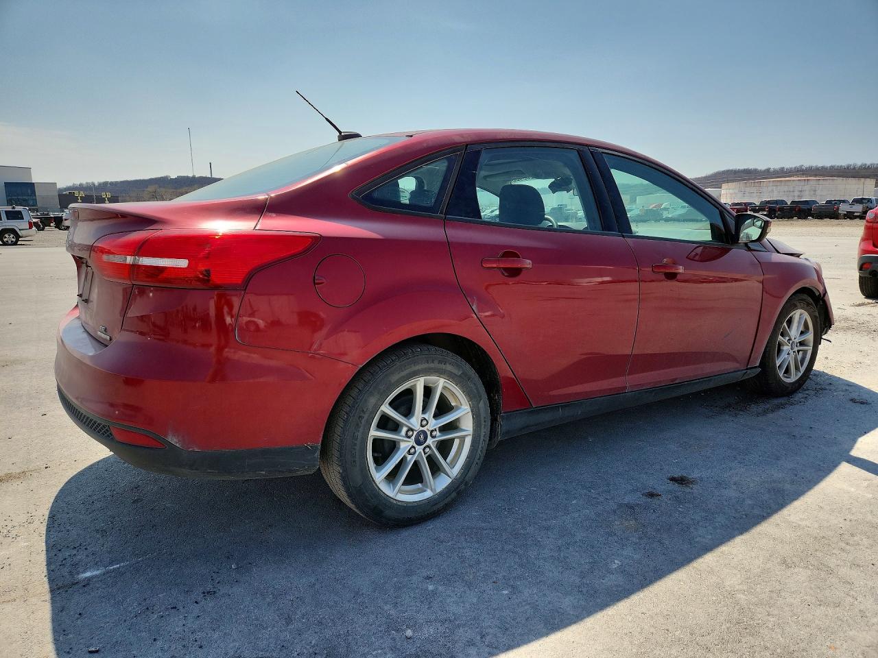 2015 FORD FOCUS SE photo 5