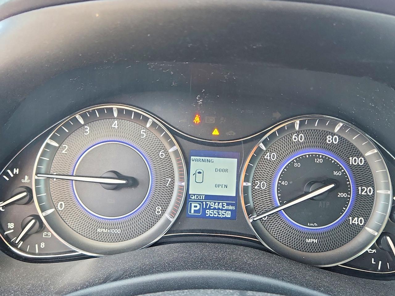 2019 INFINITI QX80 LUXE photo 17