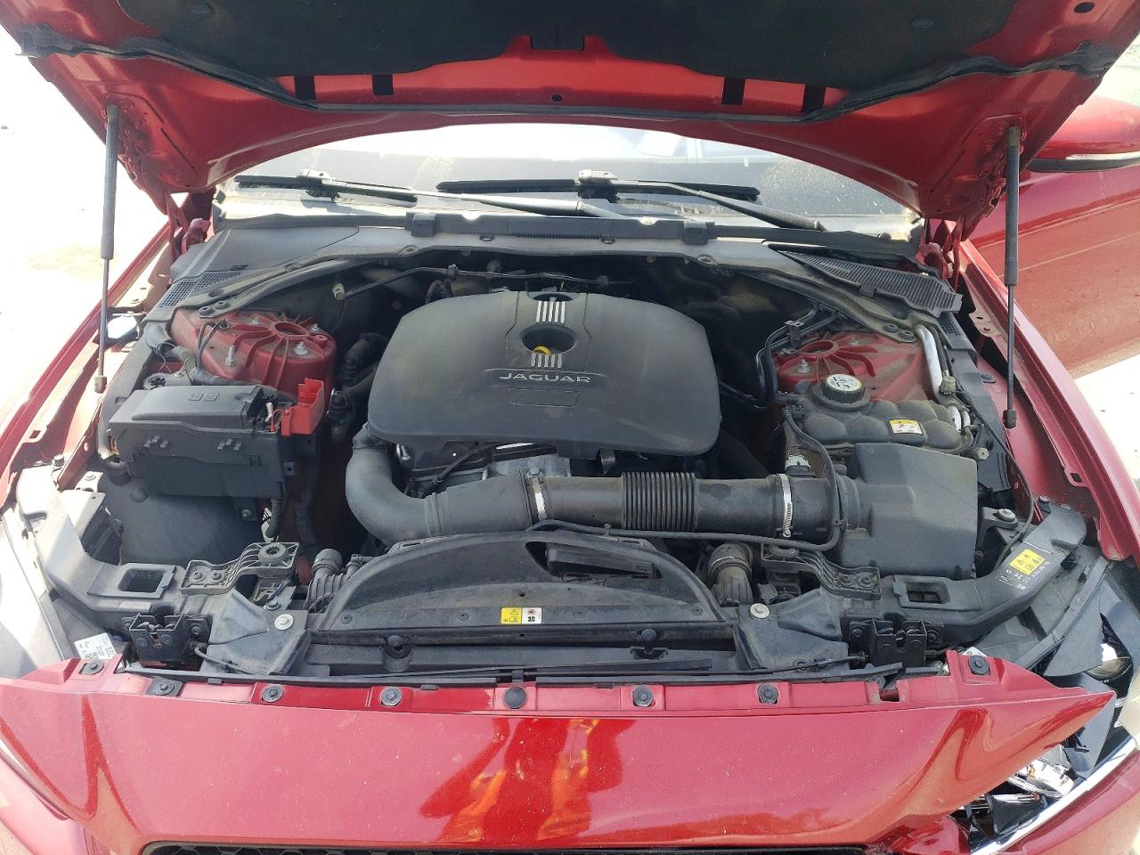 2017 JAGUAR XE PRESTIGE photo 21