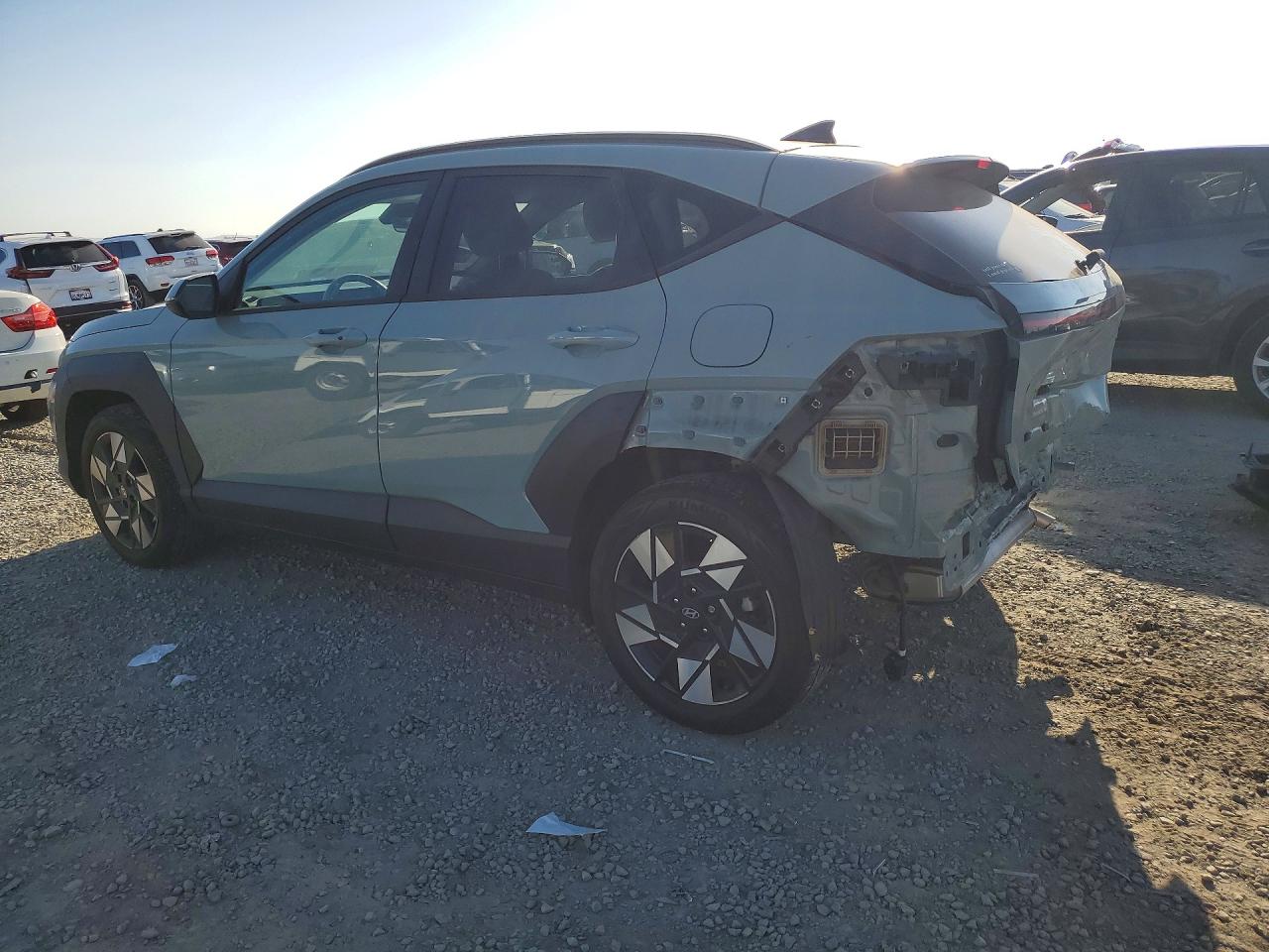 2024 HYUNDAI KONA SEL photo 3