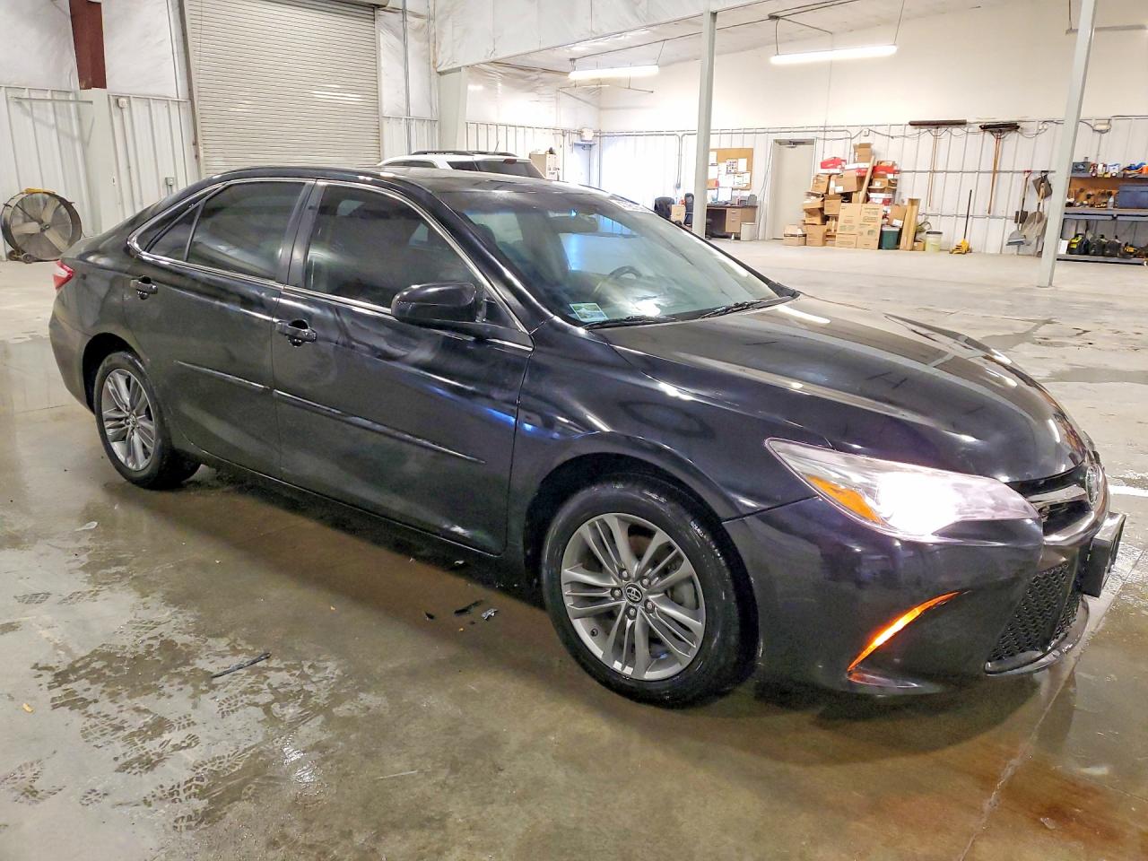 2017 TOYOTA CAMRY SE photo 10