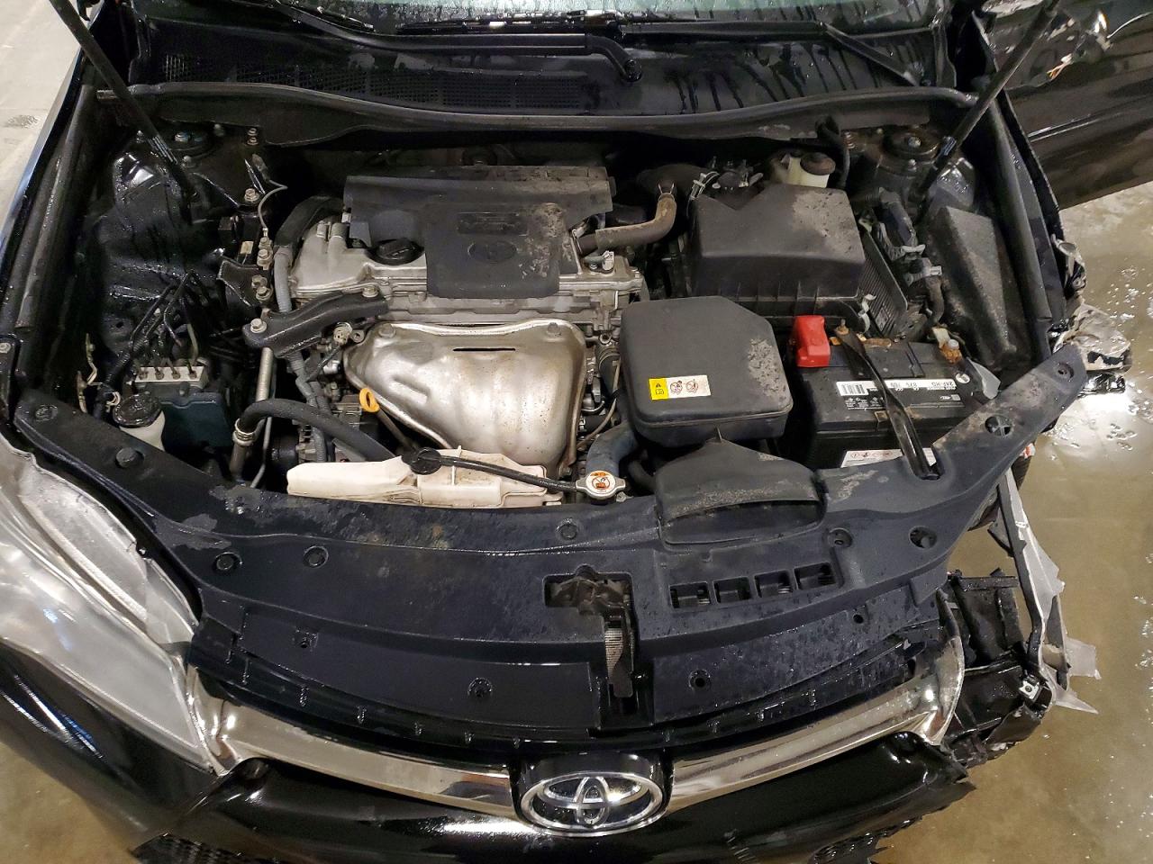 2017 TOYOTA CAMRY SE photo 31