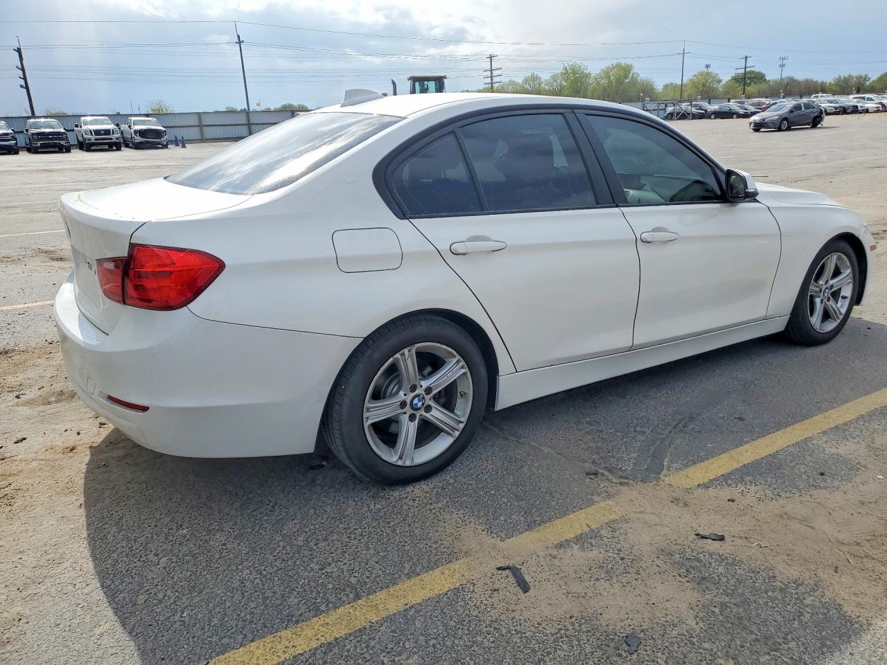 2014 BMW 320 I XDRIVE photo 3