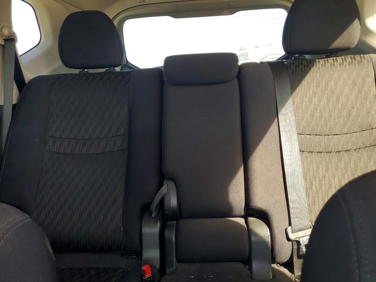 2019 NISSAN ROGUE S photo 10