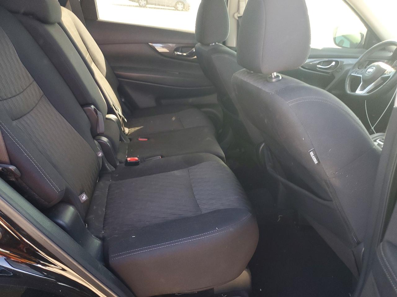 2019 NISSAN ROGUE S photo 11