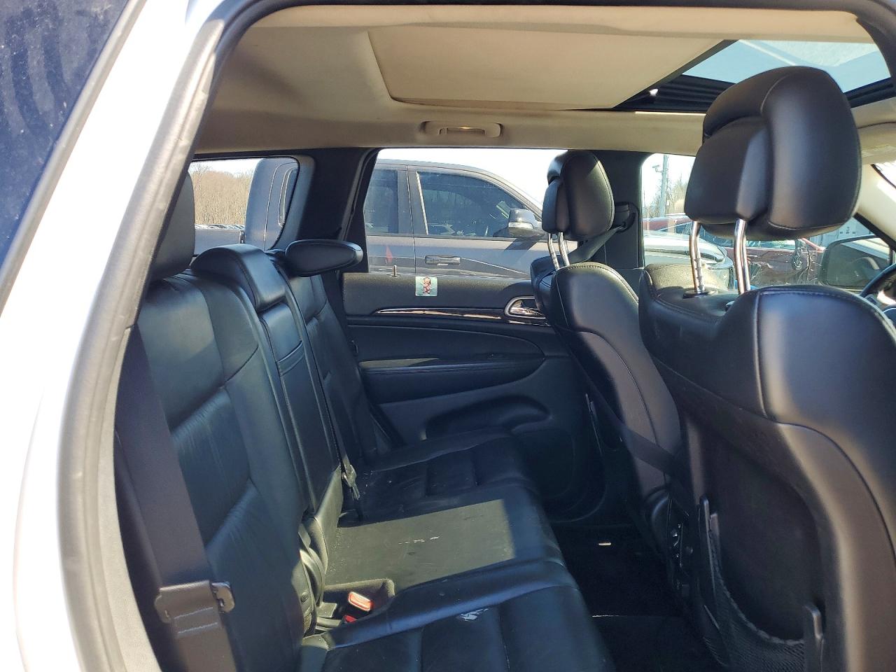 2012 JEEP GRAND CHEROKEE LAREDO photo 21