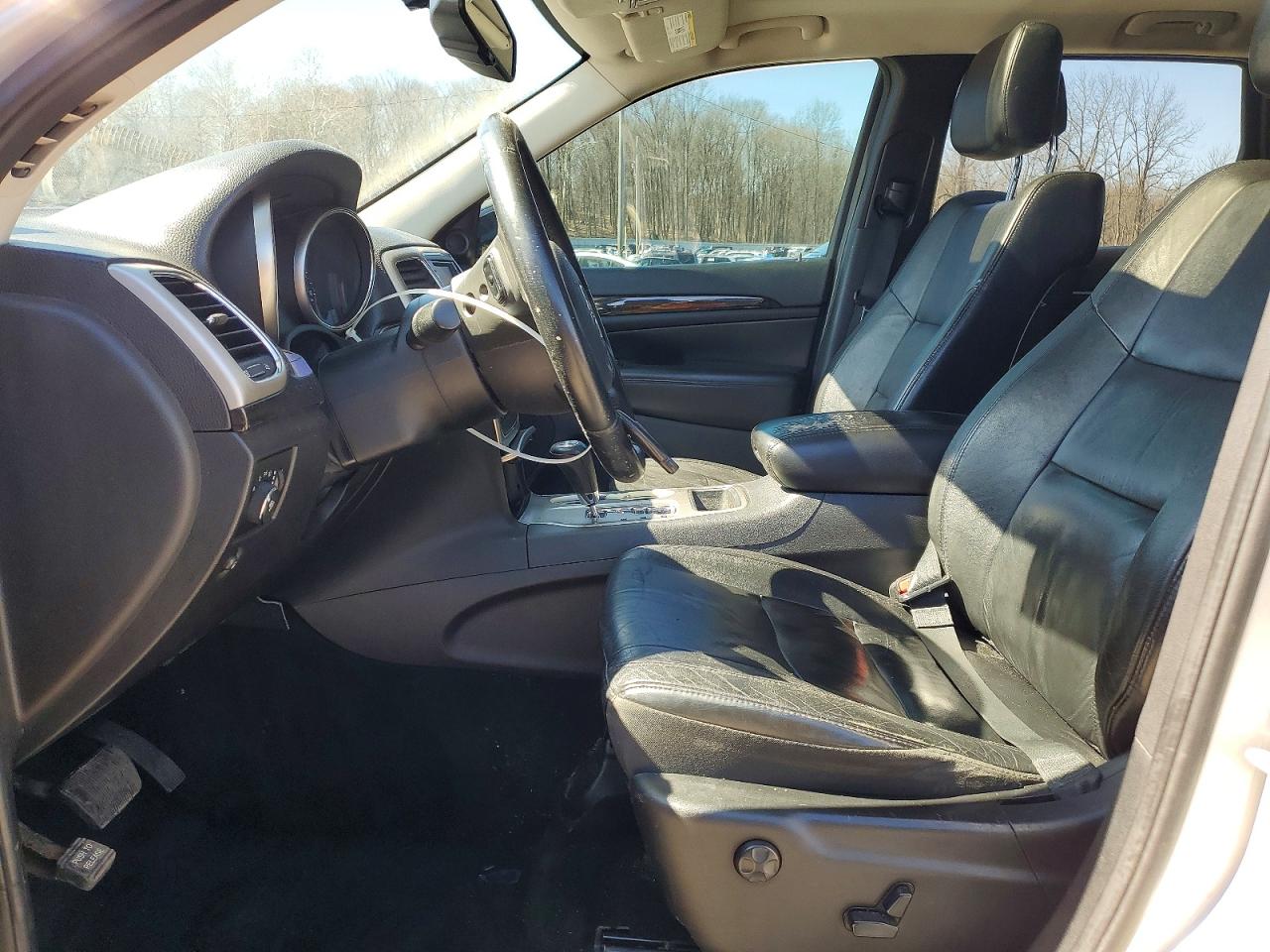 2012 JEEP GRAND CHEROKEE LAREDO photo 13