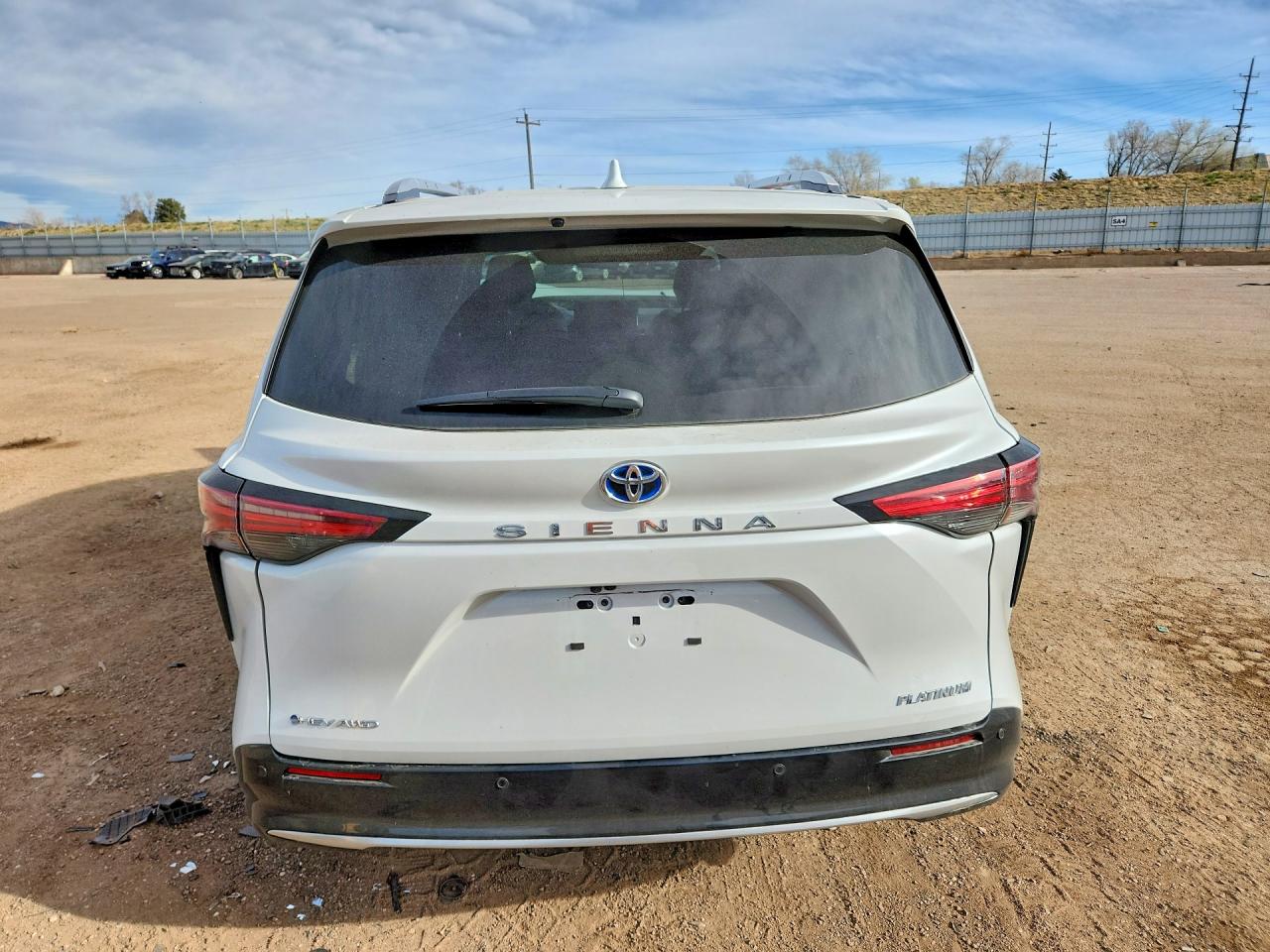 2025 TOYOTA SIENNA PLATINUM 7-PASSENGER photo 11