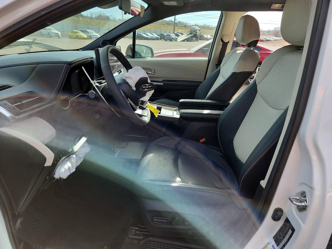 2025 TOYOTA SIENNA PLATINUM 7-PASSENGER photo 13