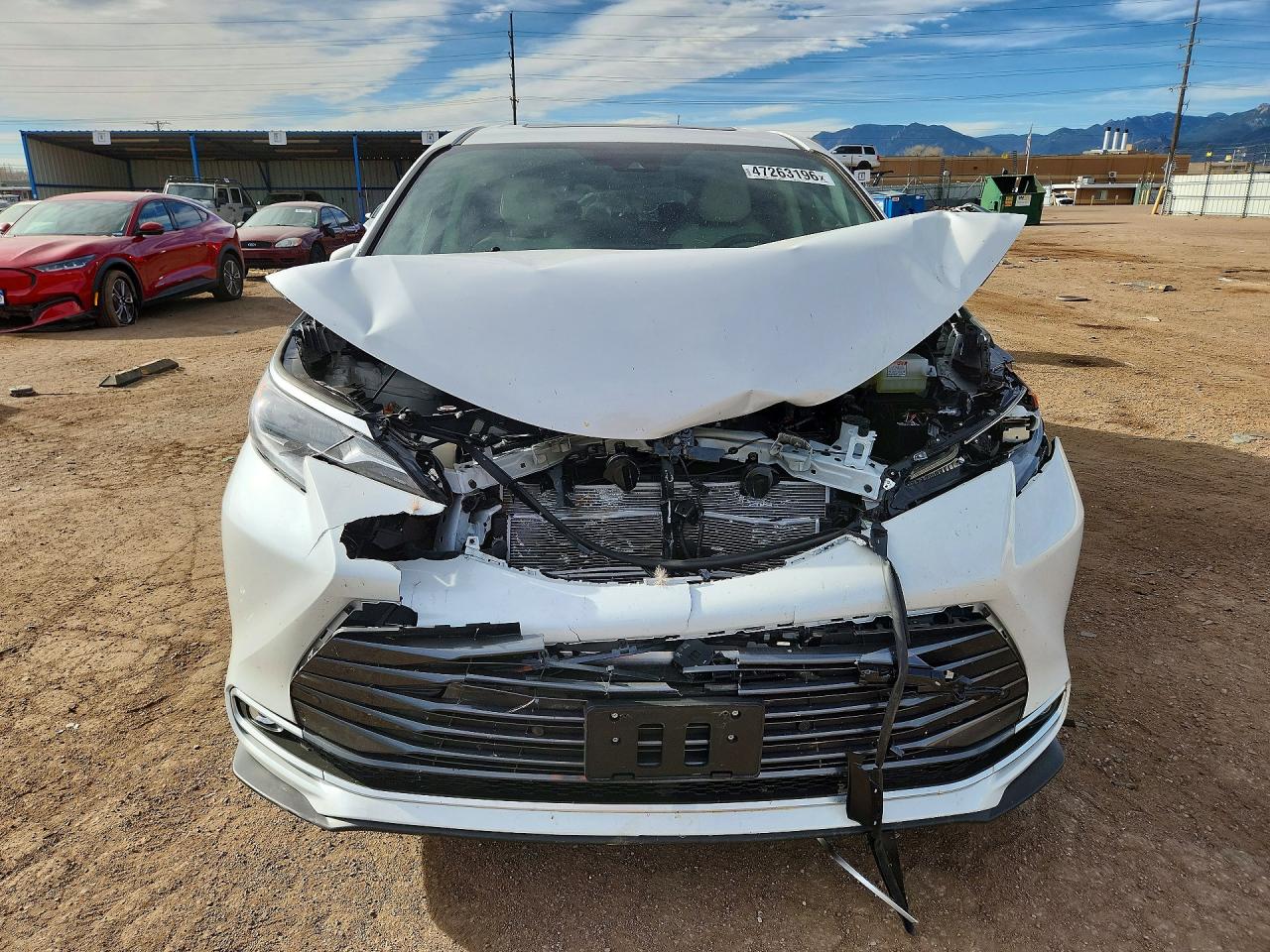 2025 TOYOTA SIENNA PLATINUM 7-PASSENGER photo 9