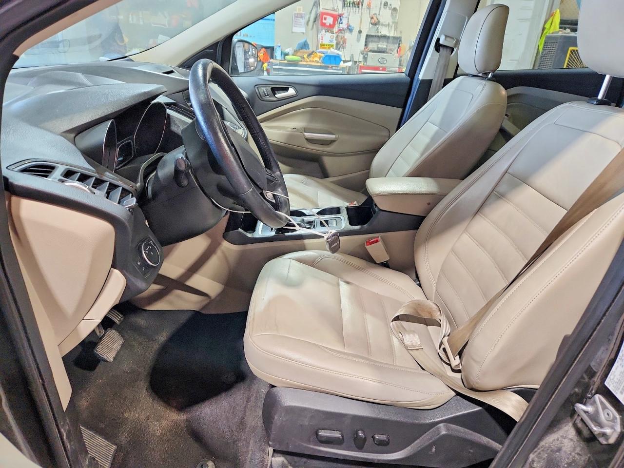 2018 FORD ESCAPE TITANIUM photo 19