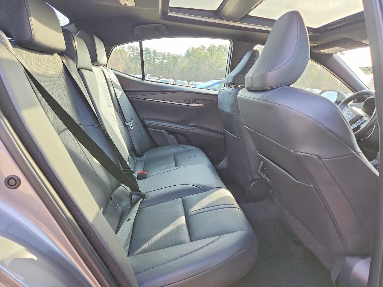 2025 TOYOTA CAMRY XSE photo 28