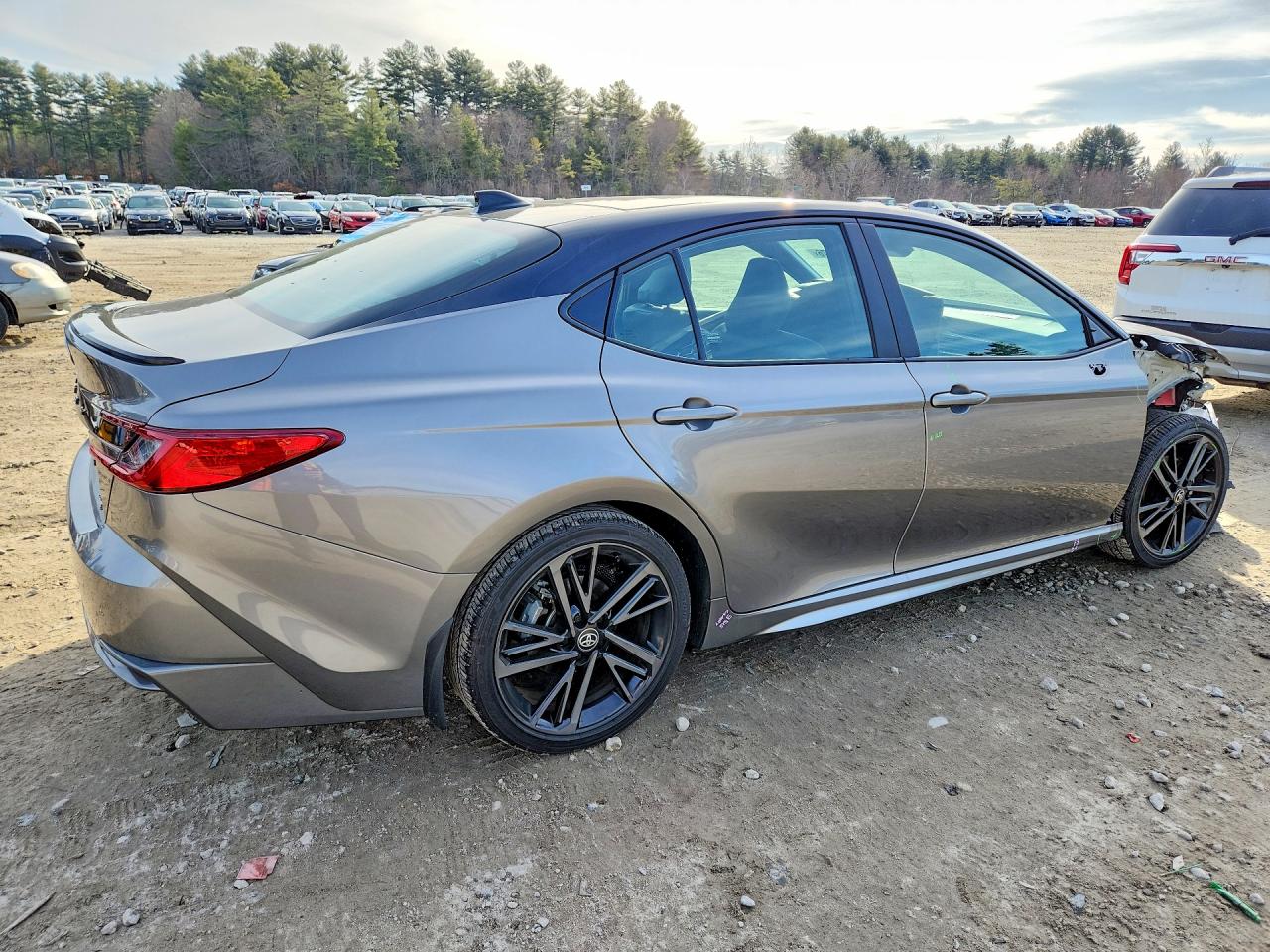 2025 TOYOTA CAMRY XSE photo 7