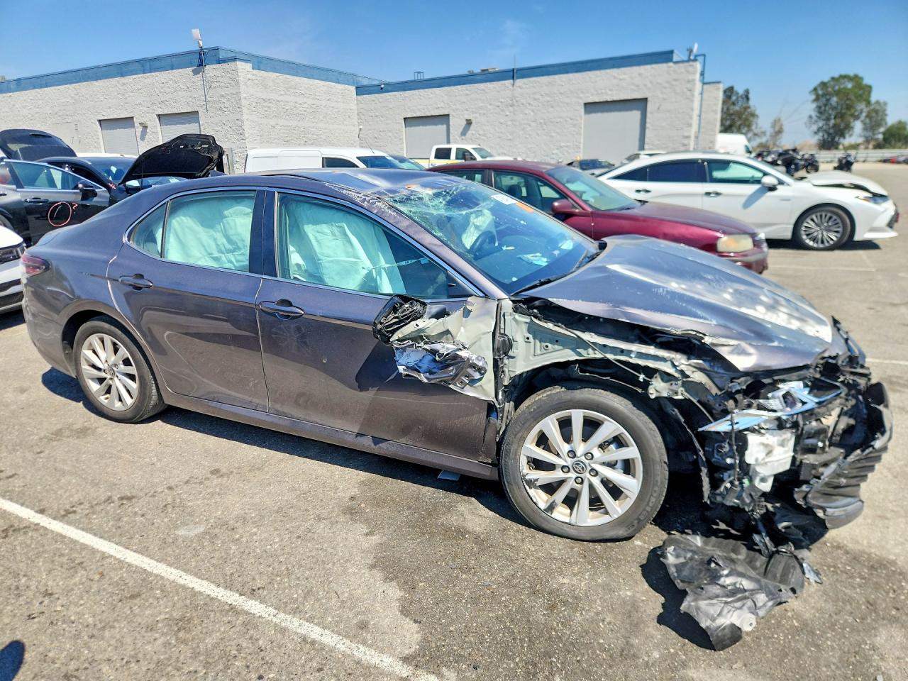 2024 TOYOTA CAMRY LE photo 10