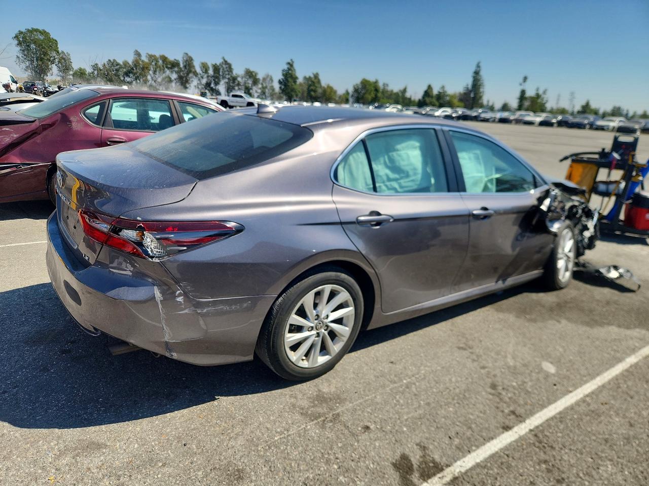2024 TOYOTA CAMRY LE photo 7