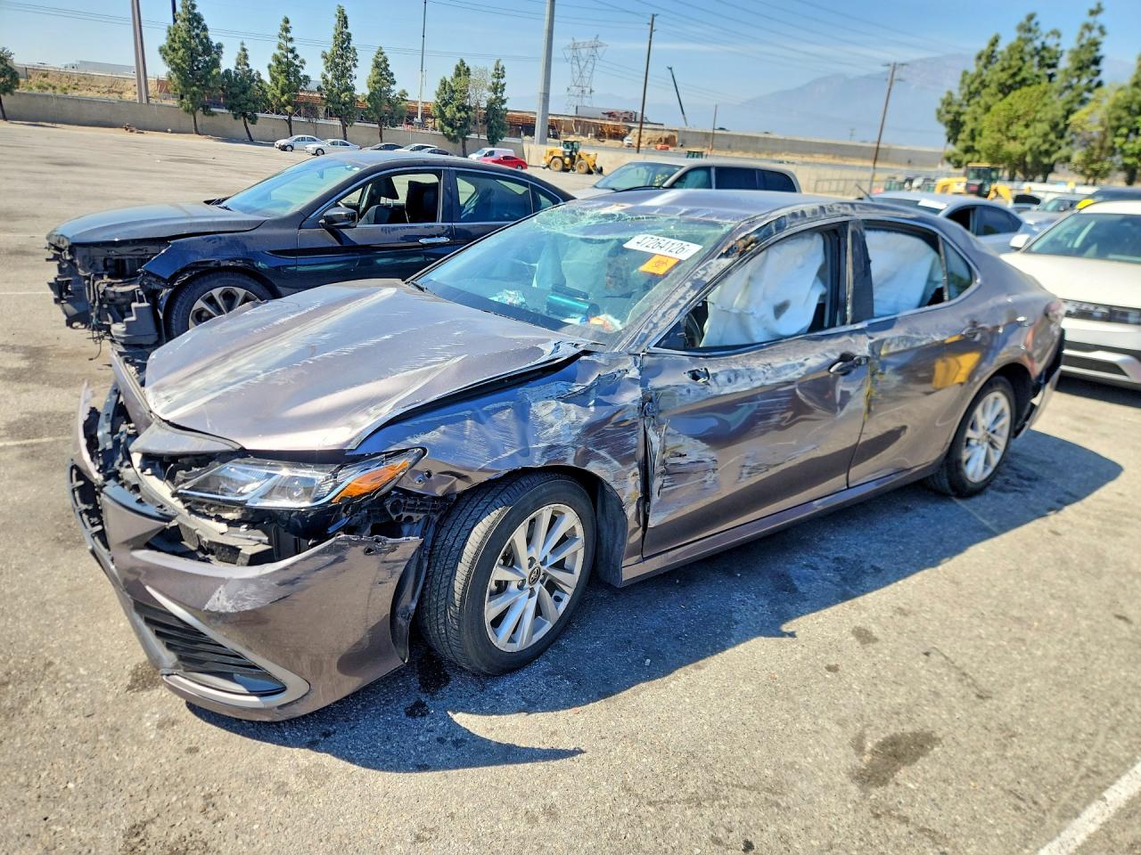 2024 TOYOTA CAMRY