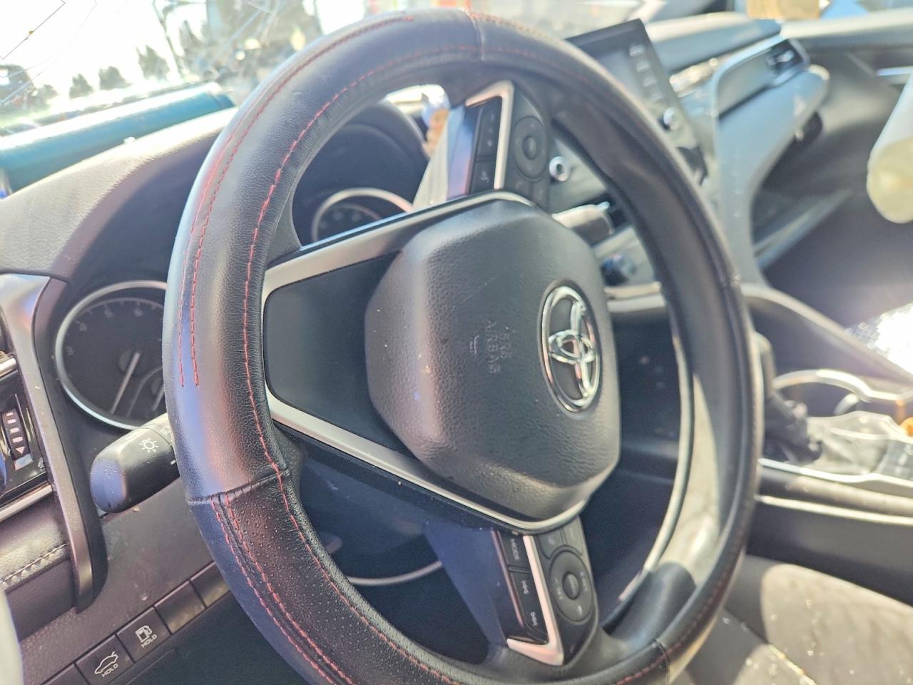 2024 TOYOTA CAMRY LE photo 25