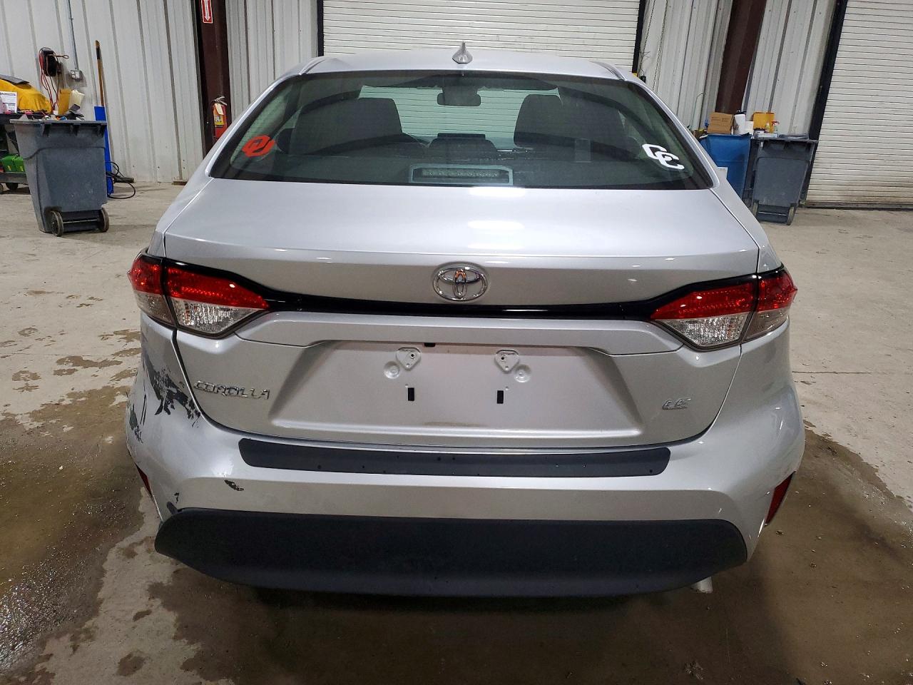 2023 TOYOTA COROLLA LE photo 6