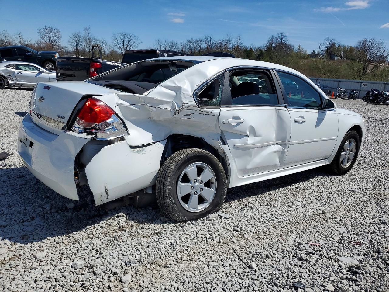 2010 CHEVROLET IMPALA LT photo 3