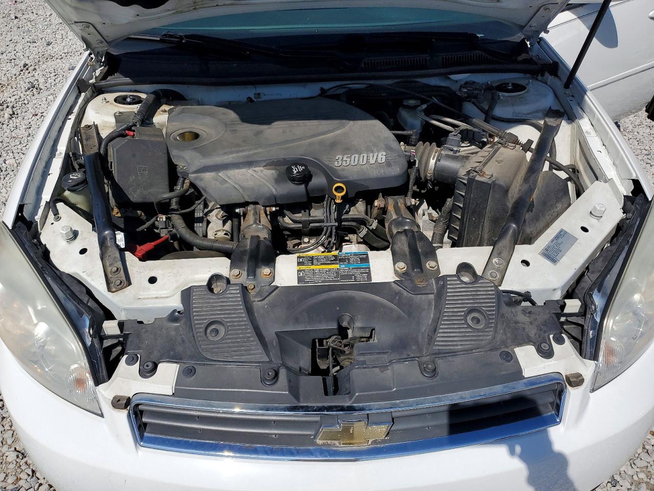 2010 CHEVROLET IMPALA LT photo 11