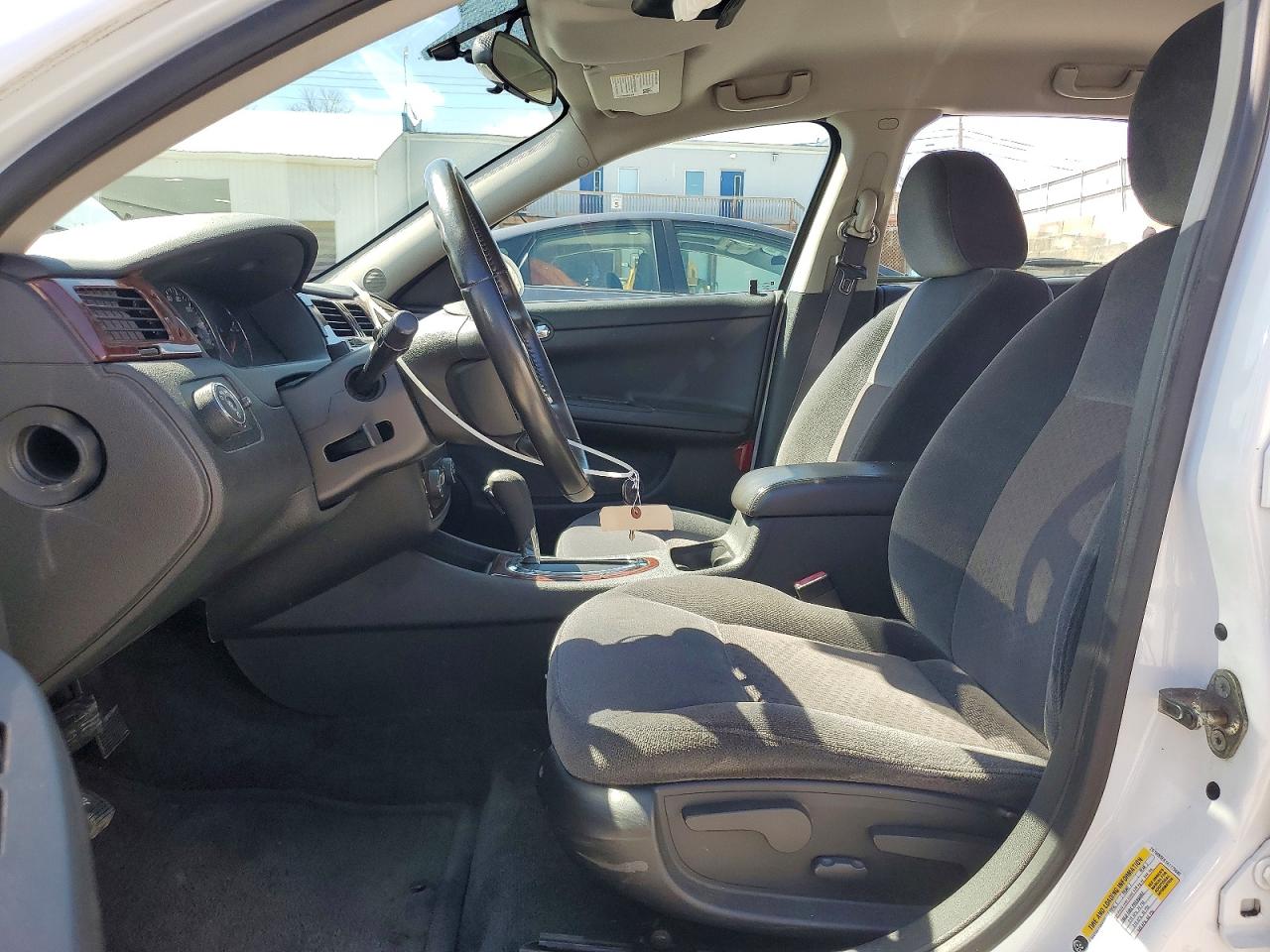 2010 CHEVROLET IMPALA LT photo 7