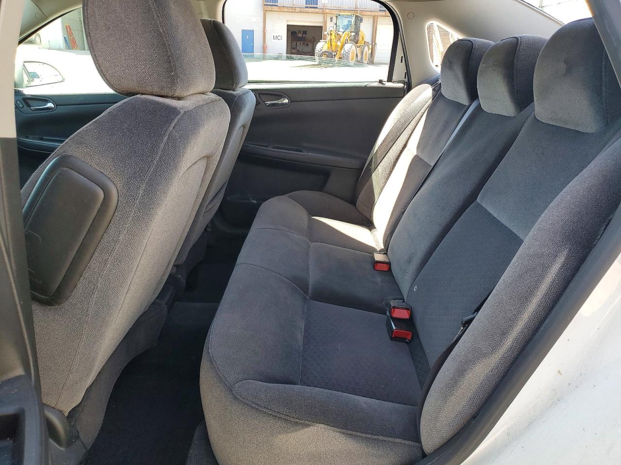 2010 CHEVROLET IMPALA LT photo 10
