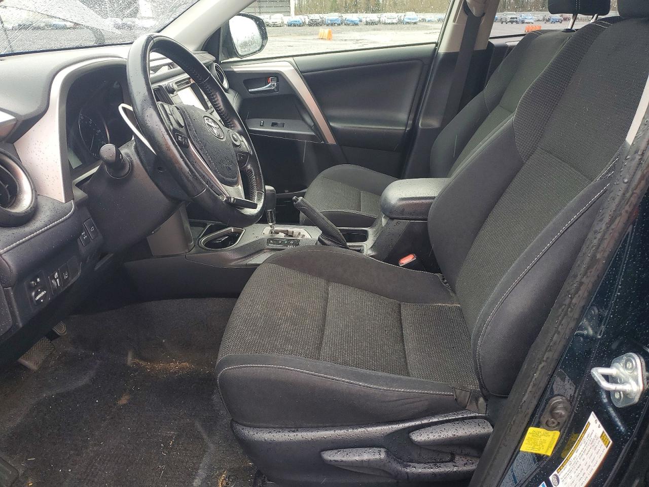 2018 TOYOTA RAV4 XLE photo 13