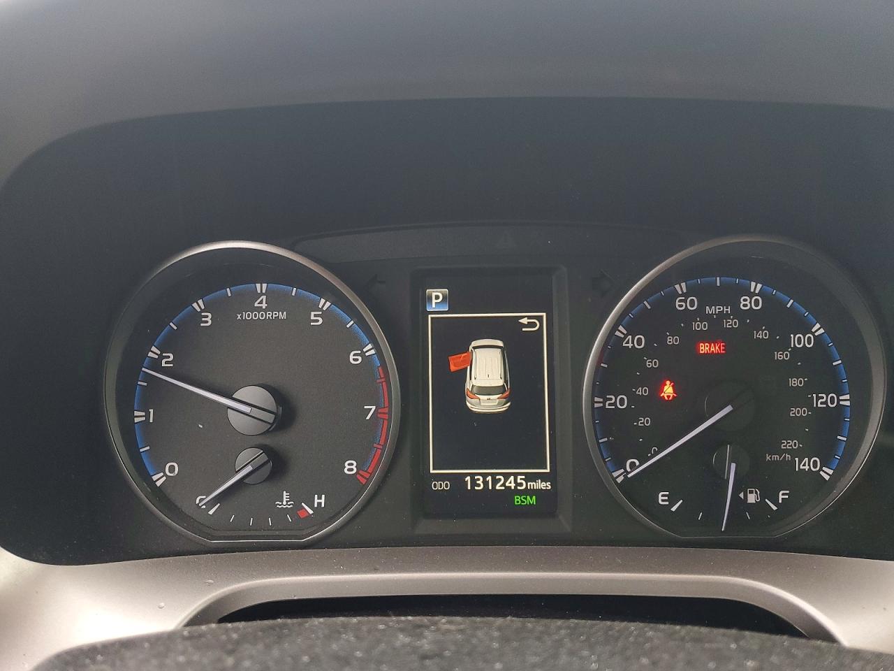 2018 TOYOTA RAV4 XLE photo 17