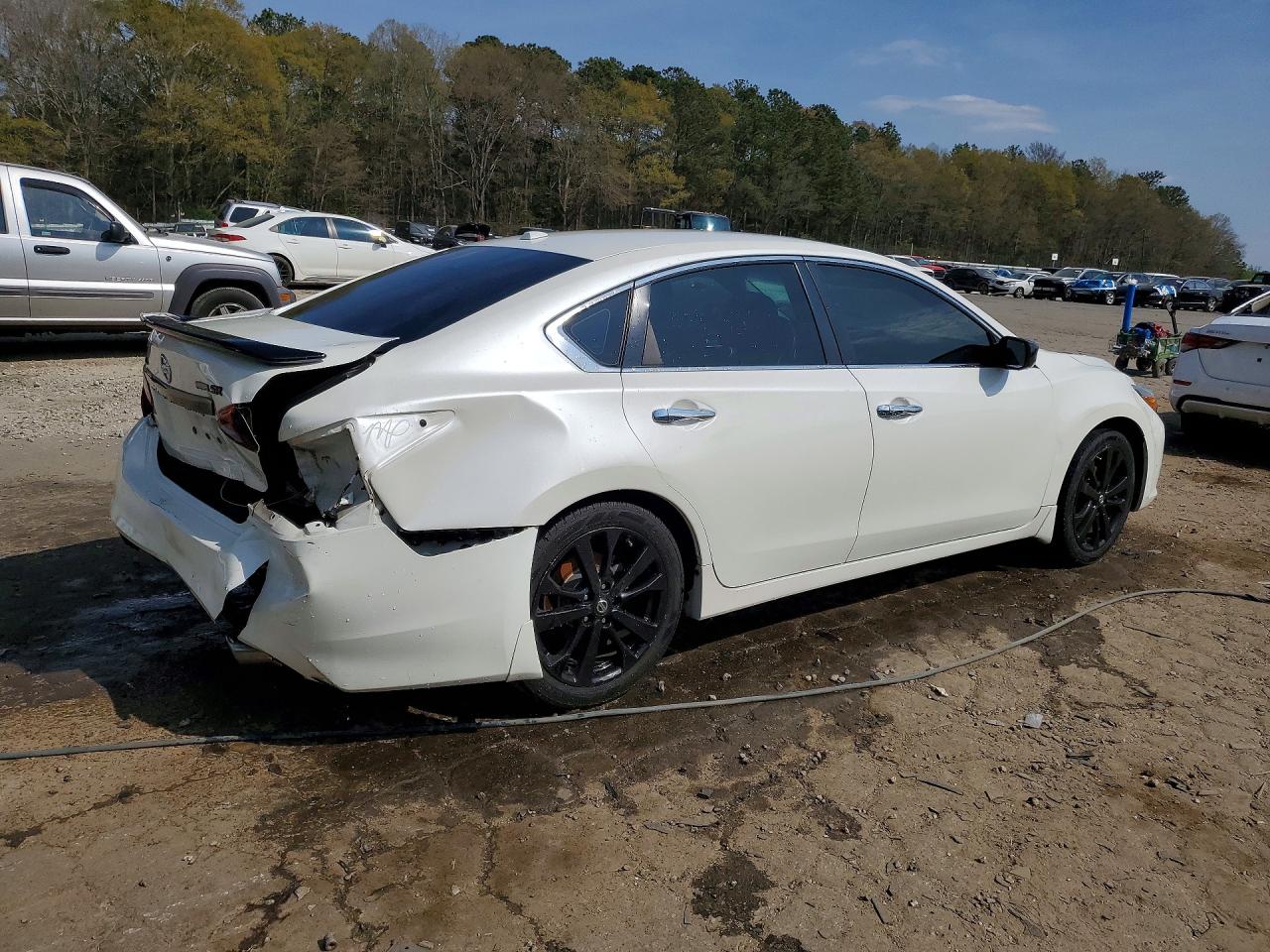 2018 NISSAN ALTIMA 2.5 SR photo 3