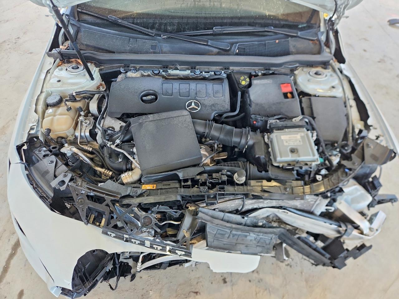 2022 MERCEDES-BENZ CLA 250 photo 11