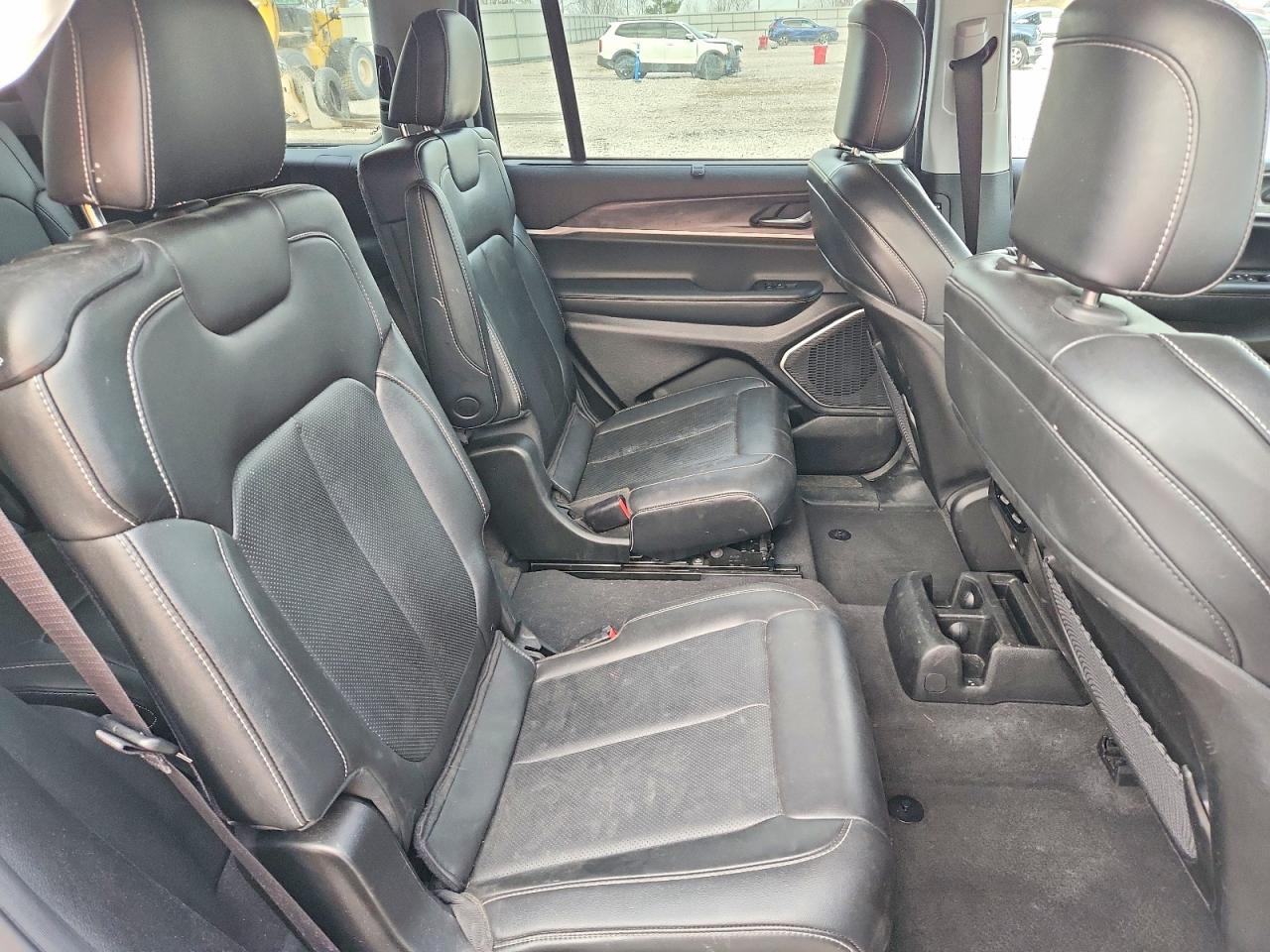 2022 JEEP GRAND CHEROKEE L LIMITED photo 11