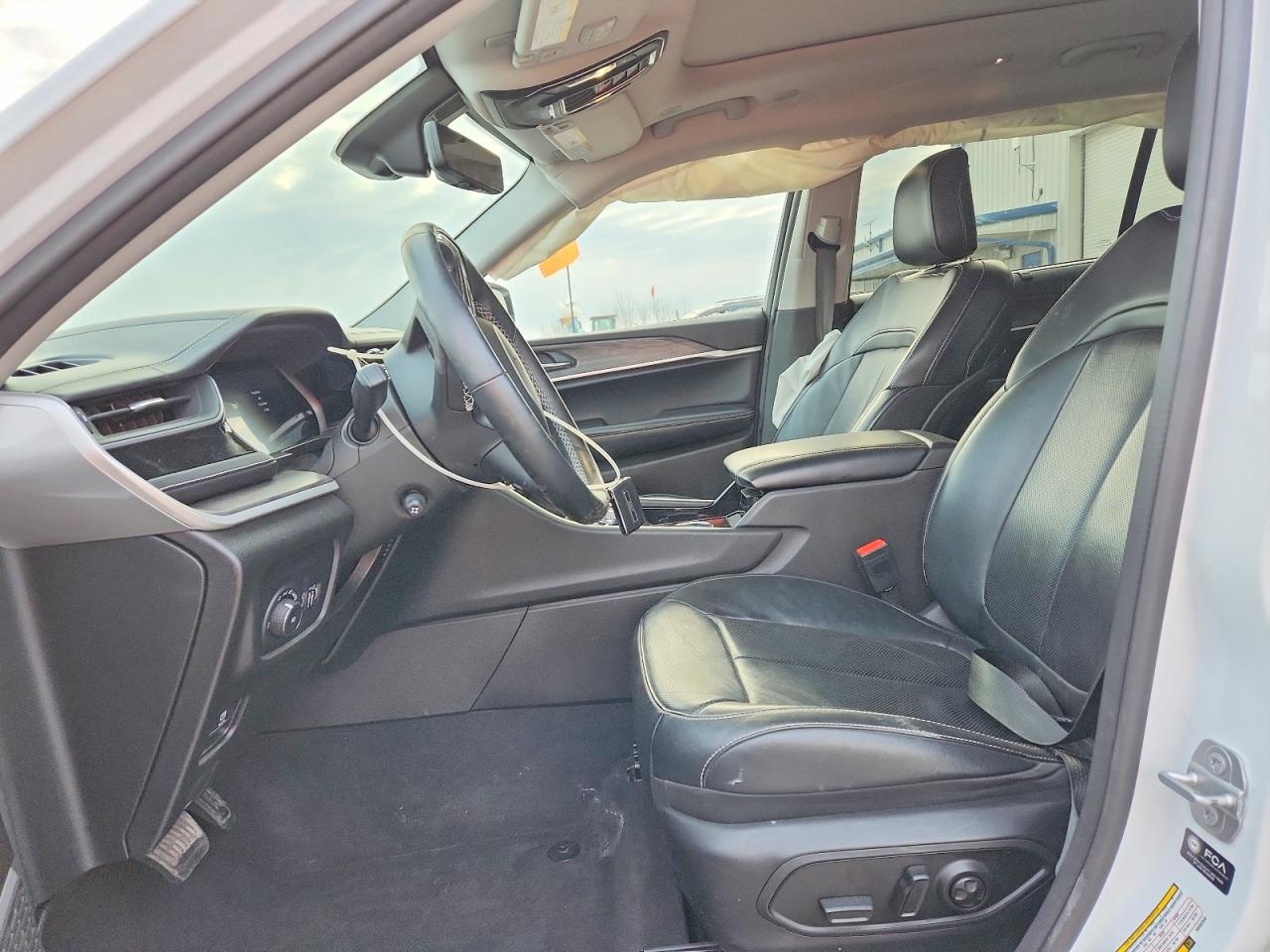 2022 JEEP GRAND CHEROKEE L LIMITED photo 7