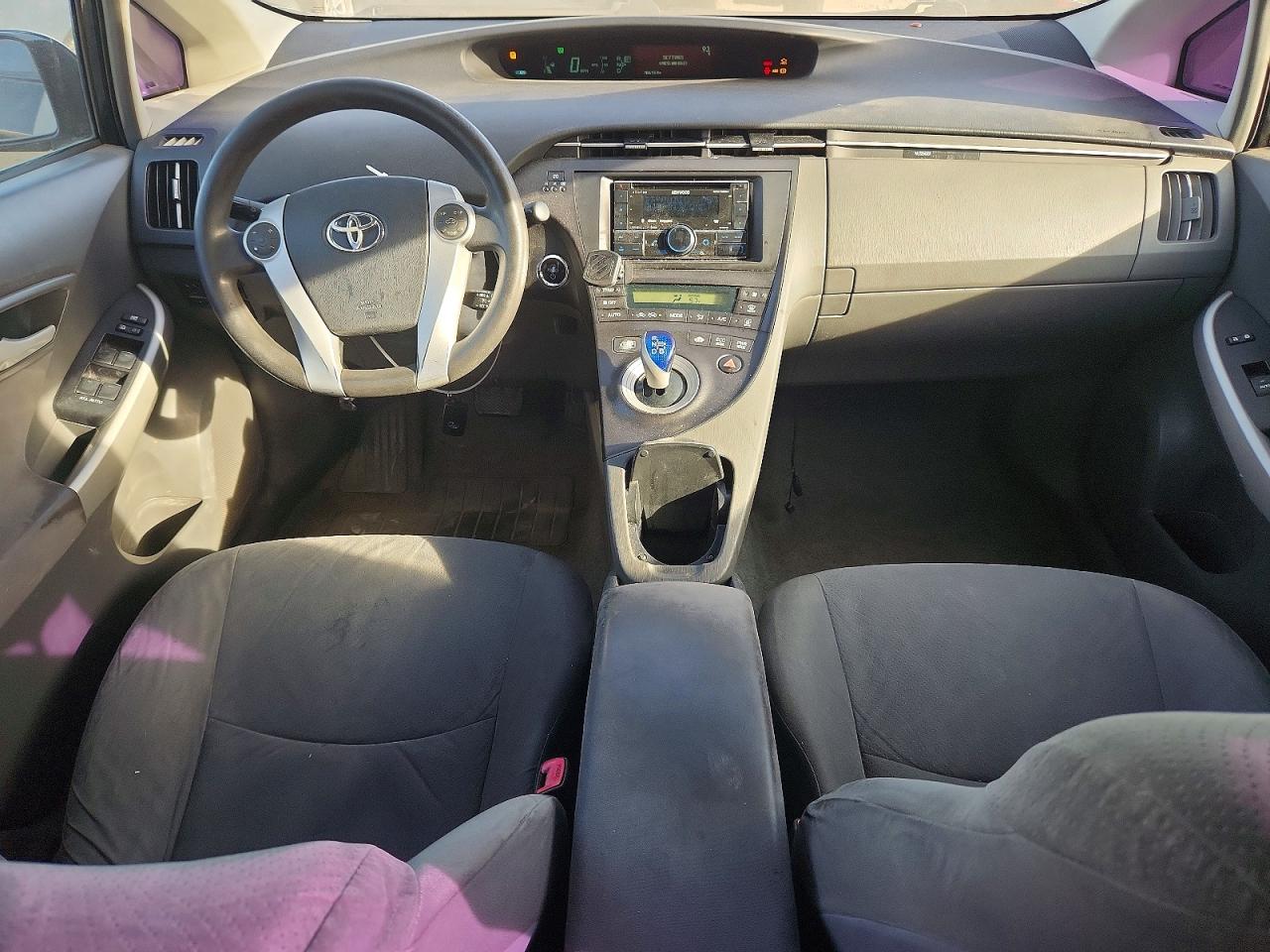 2010 TOYOTA PRIUS II photo 15