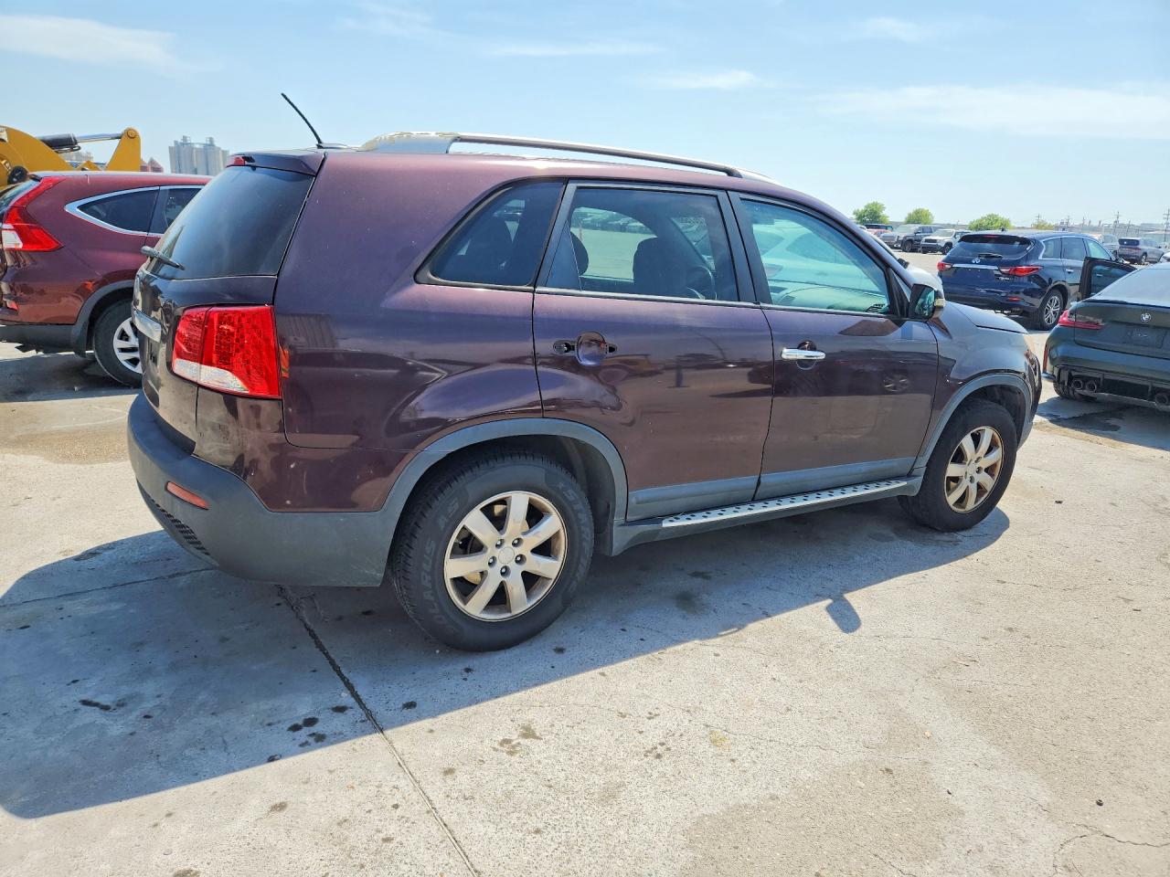2011 KIA SORENTO LX photo 5