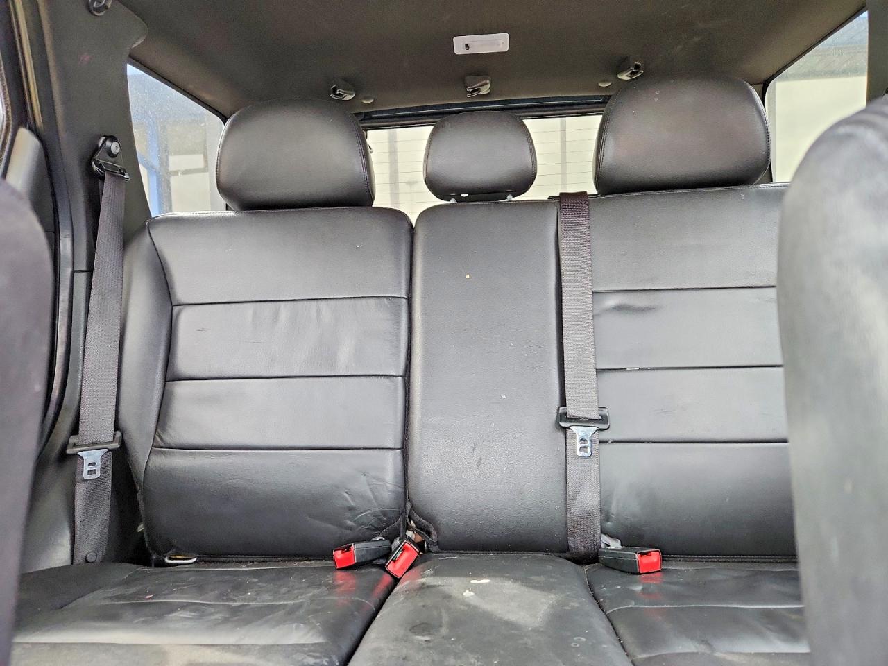 2011 FORD ESCAPE XLT photo 28
