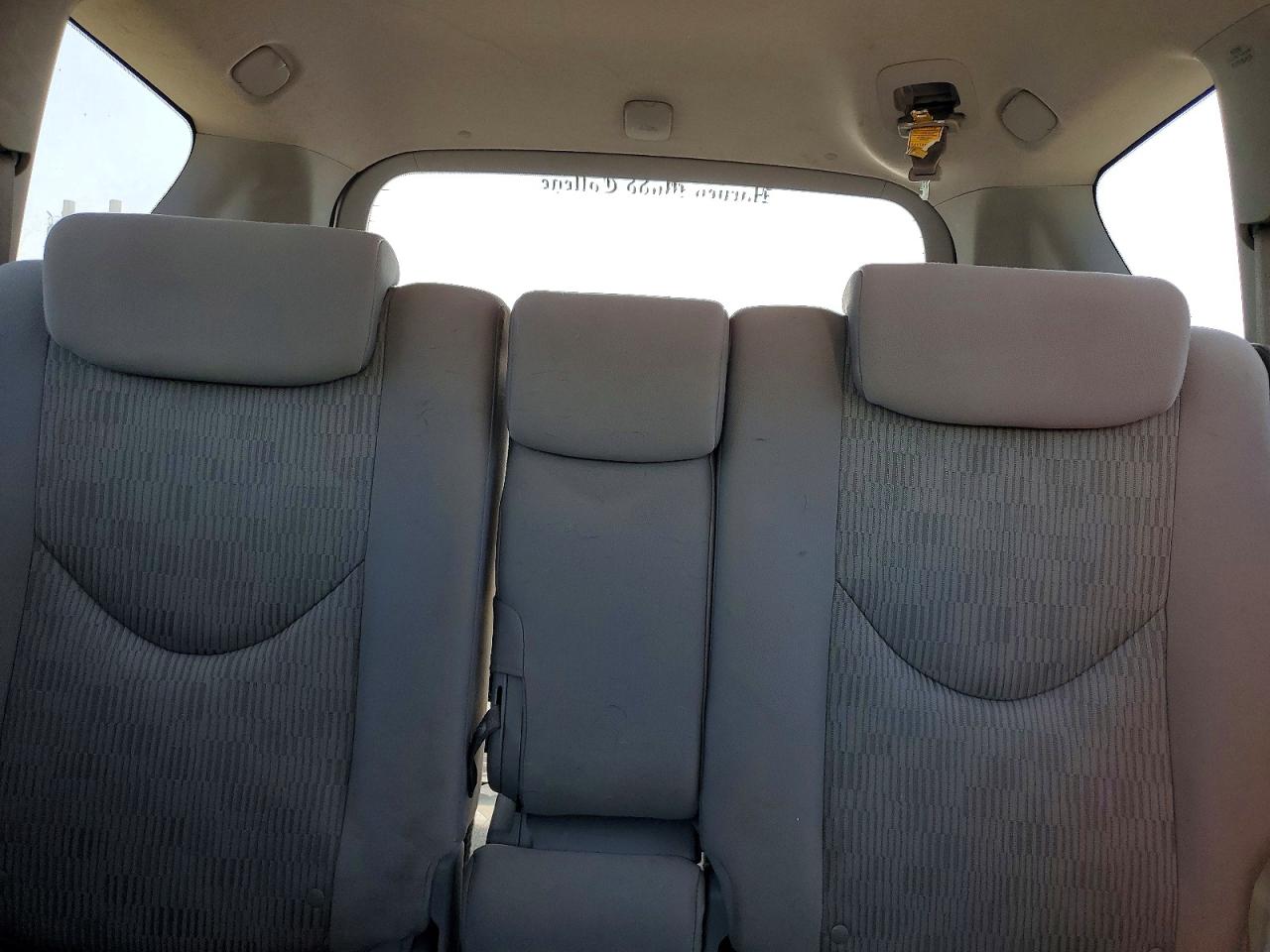 2010 TOYOTA RAV4 BASE photo 10
