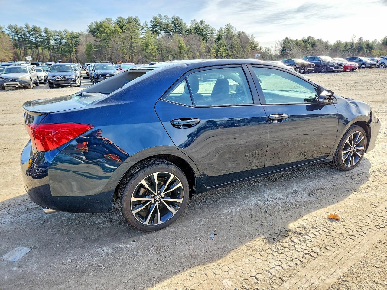 2017 TOYOTA COROLLA SE photo 7