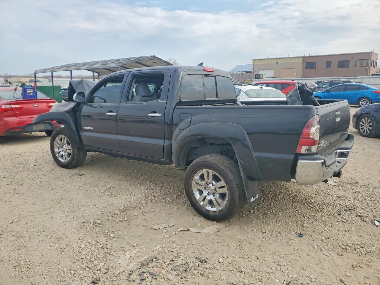 2013 TOYOTA TACOMA V6 photo 4
