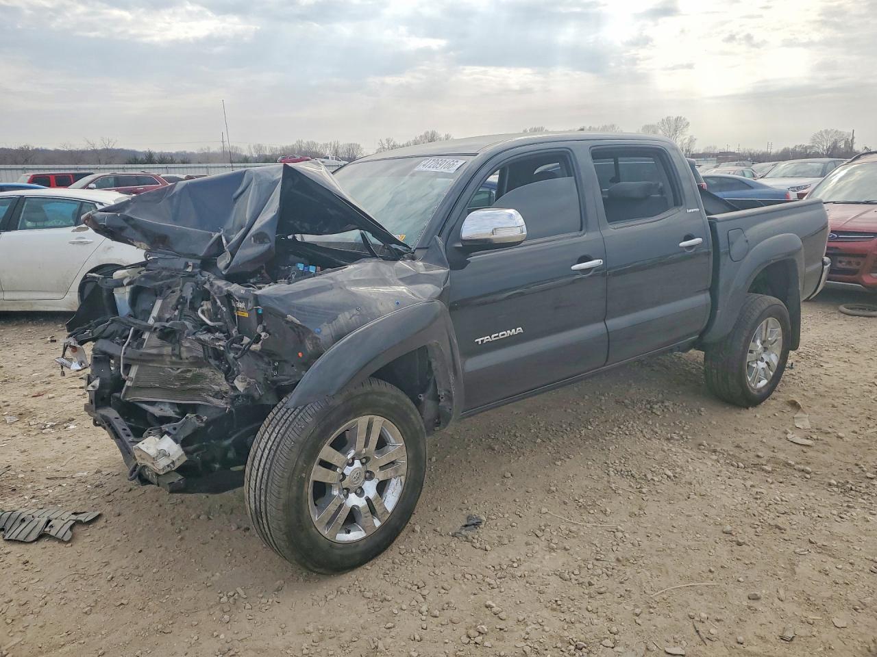 2013 TOYOTA TACOMA