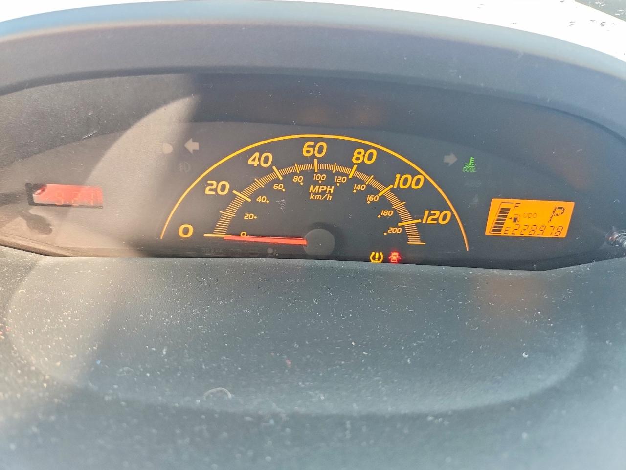 2009 TOYOTA YARIS BASE photo 25