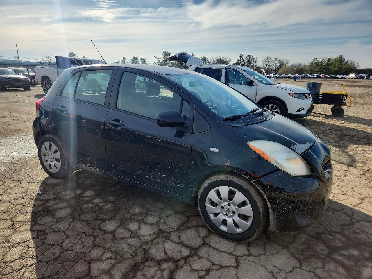 2009 TOYOTA YARIS BASE photo 10