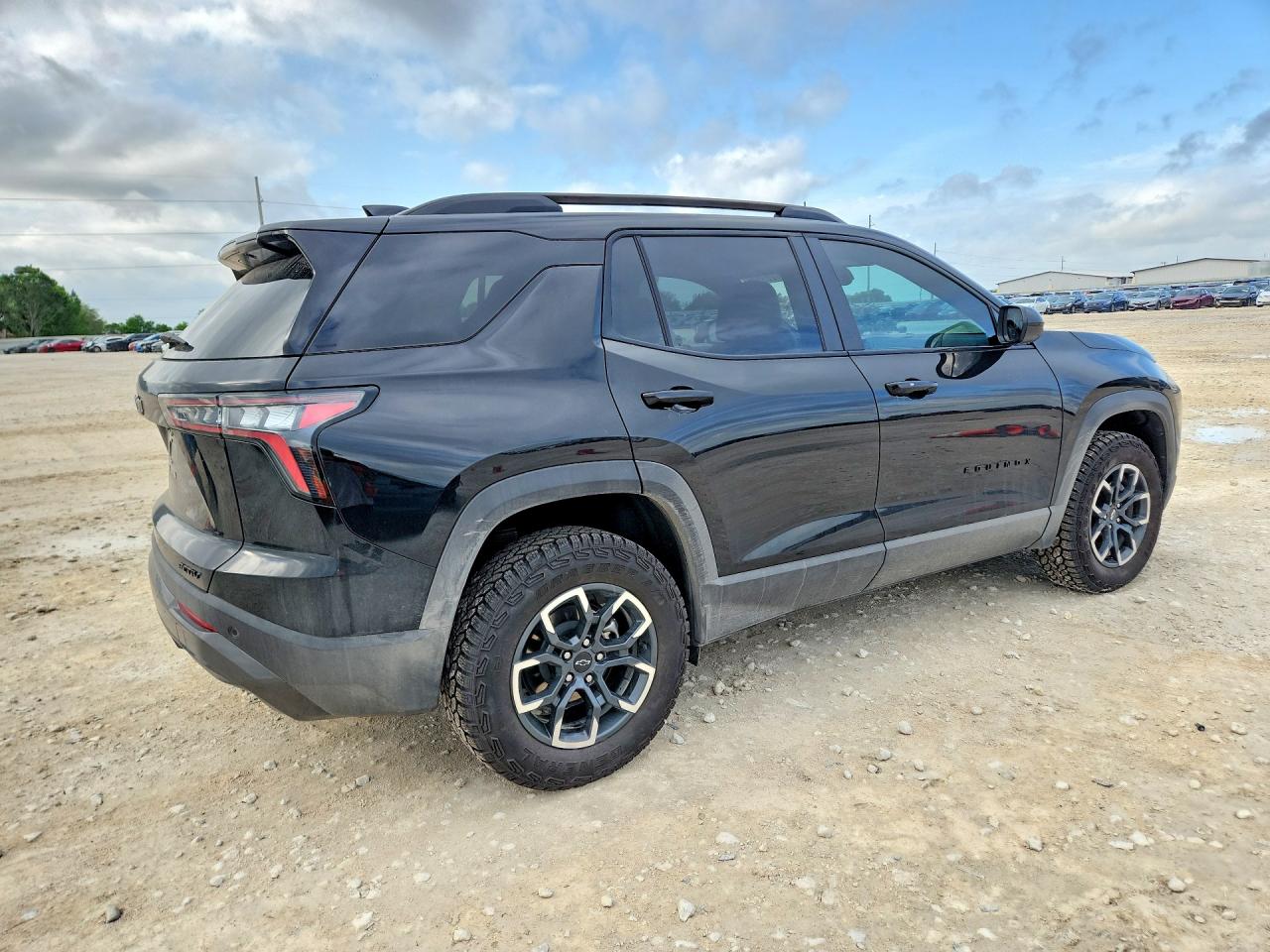 2026 CHEVROLET EQUINOX ACTIV photo 7