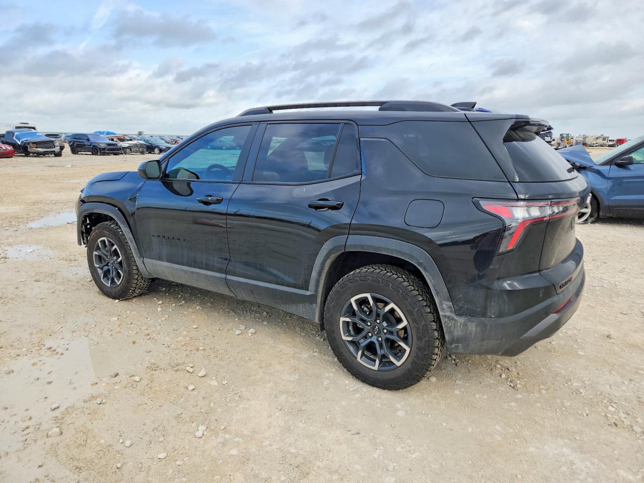 2026 CHEVROLET EQUINOX ACTIV photo 4