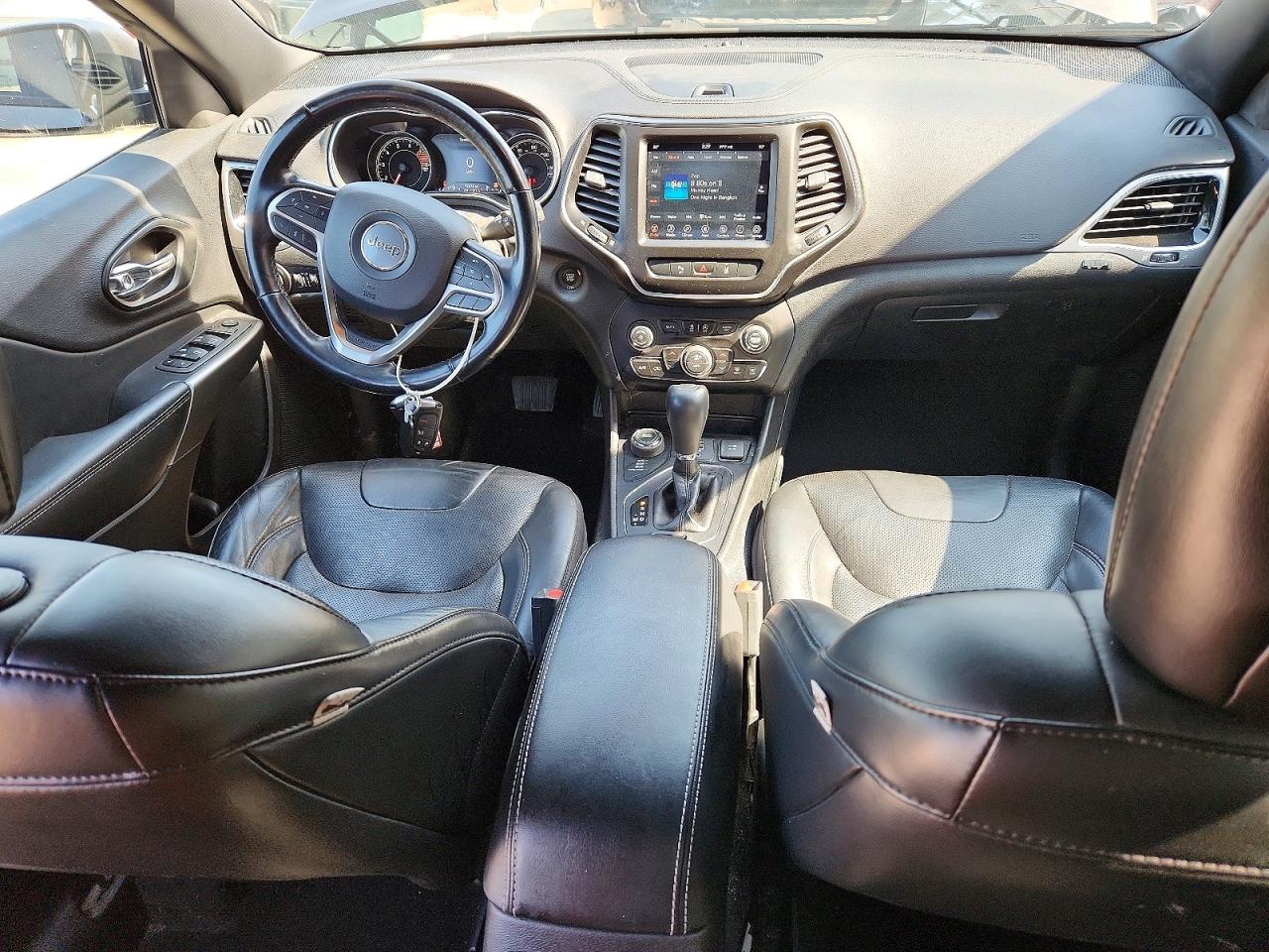 2021 JEEP CHEROKEE LATITUDE LUX photo 22