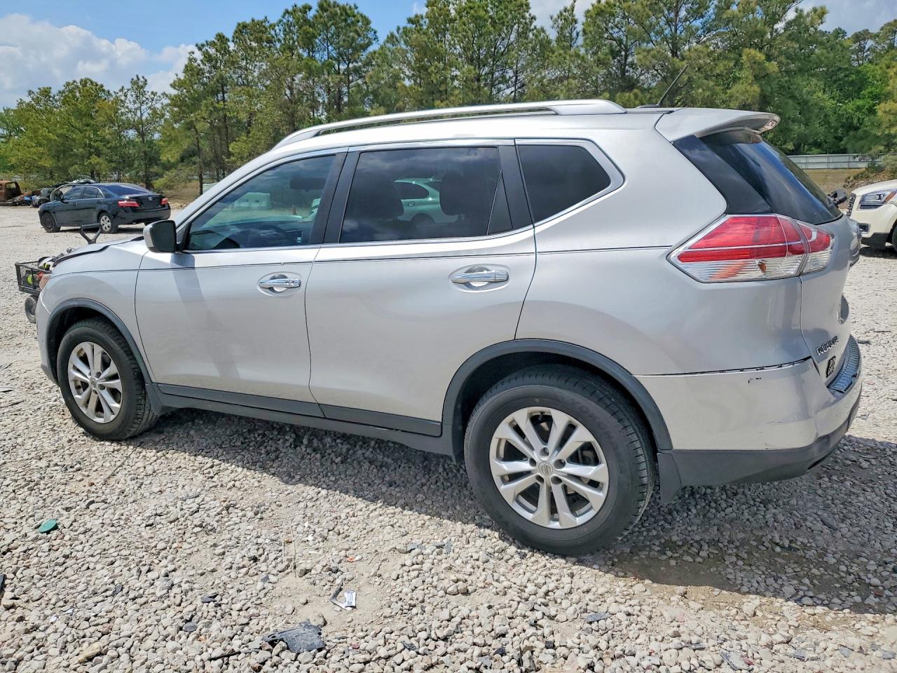 2016 NISSAN ROGUE SV photo 4