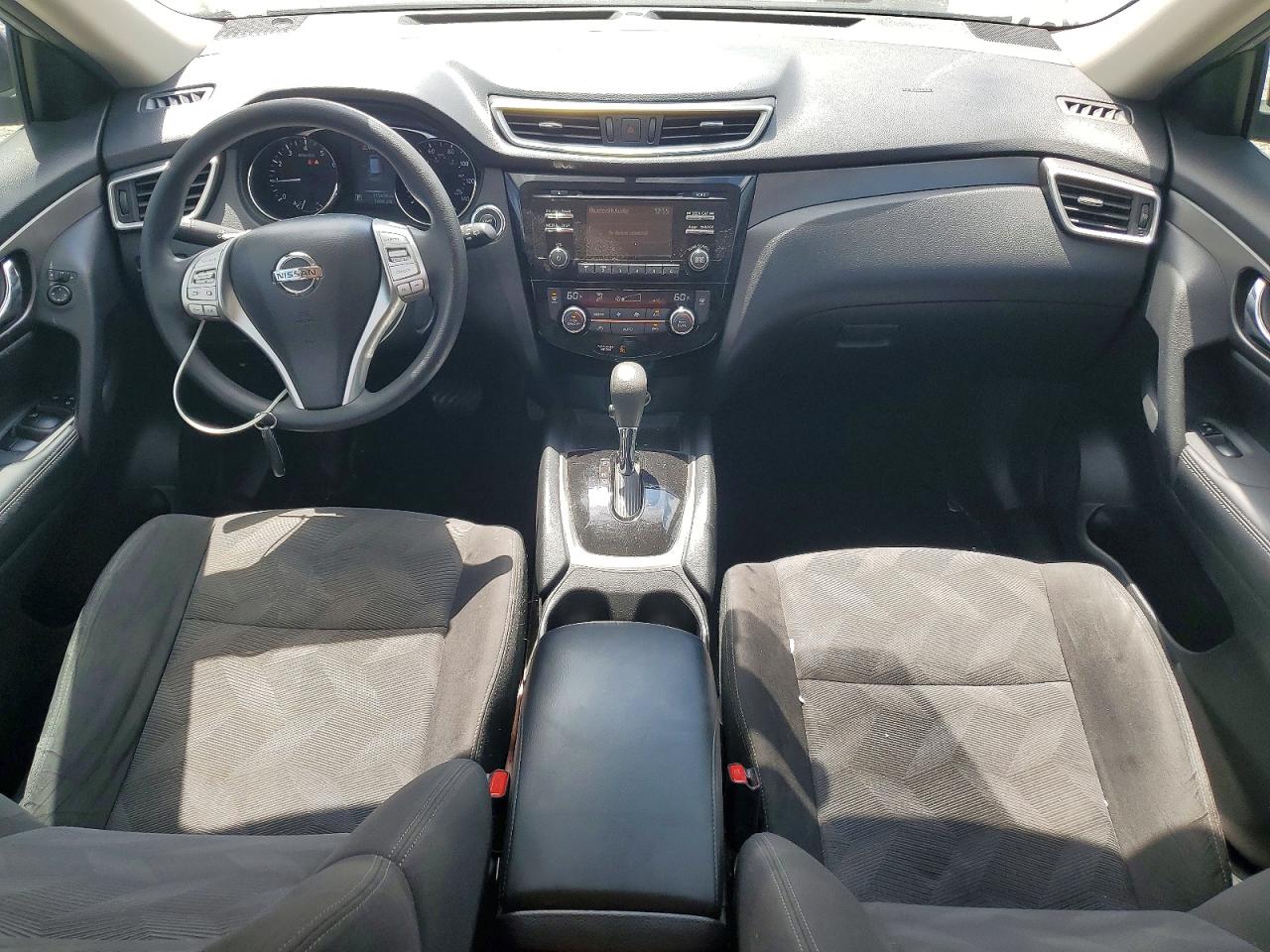 2016 NISSAN ROGUE SV photo 22